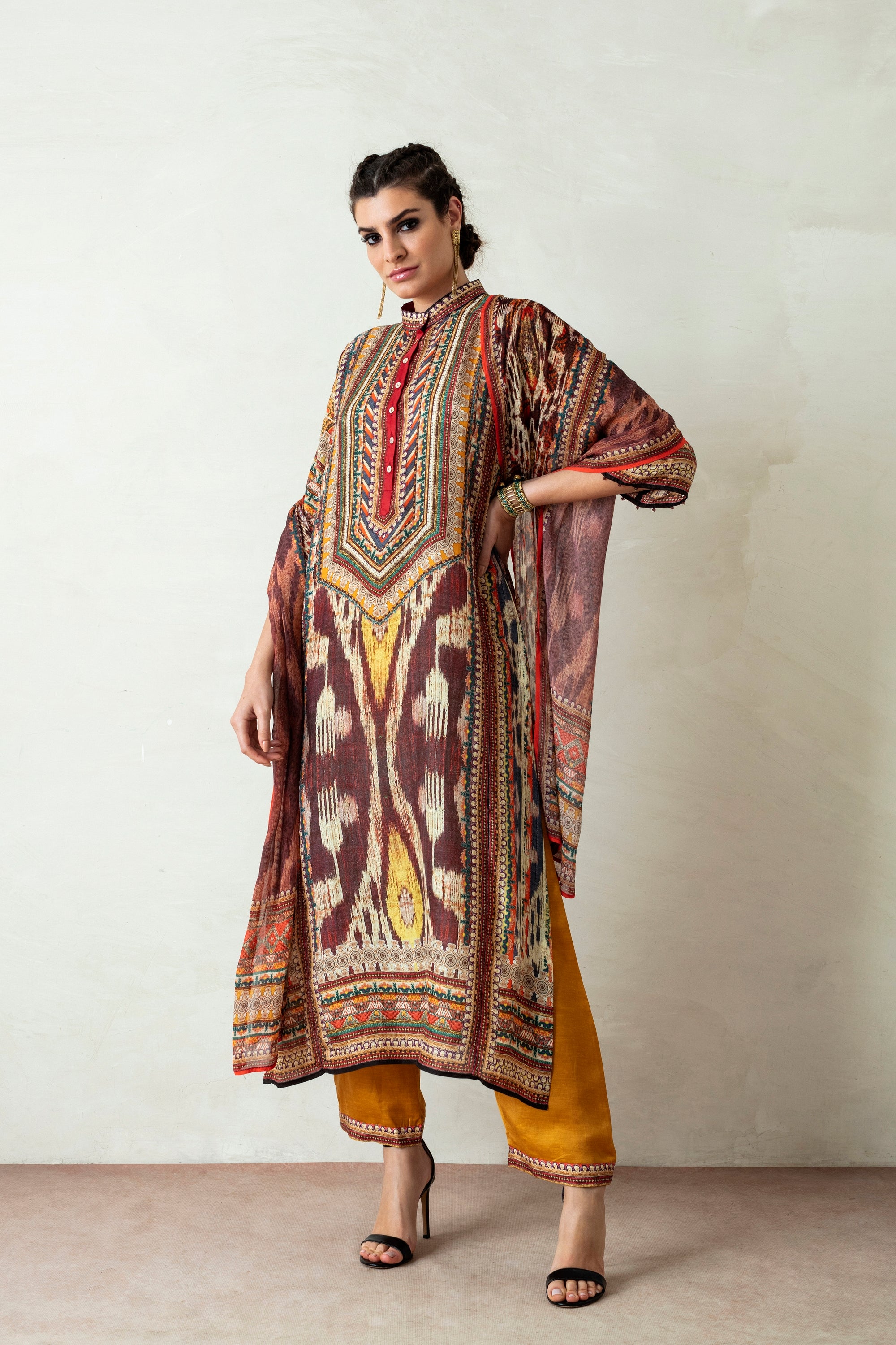 Uzbek : Ghazala - Beige/Brown