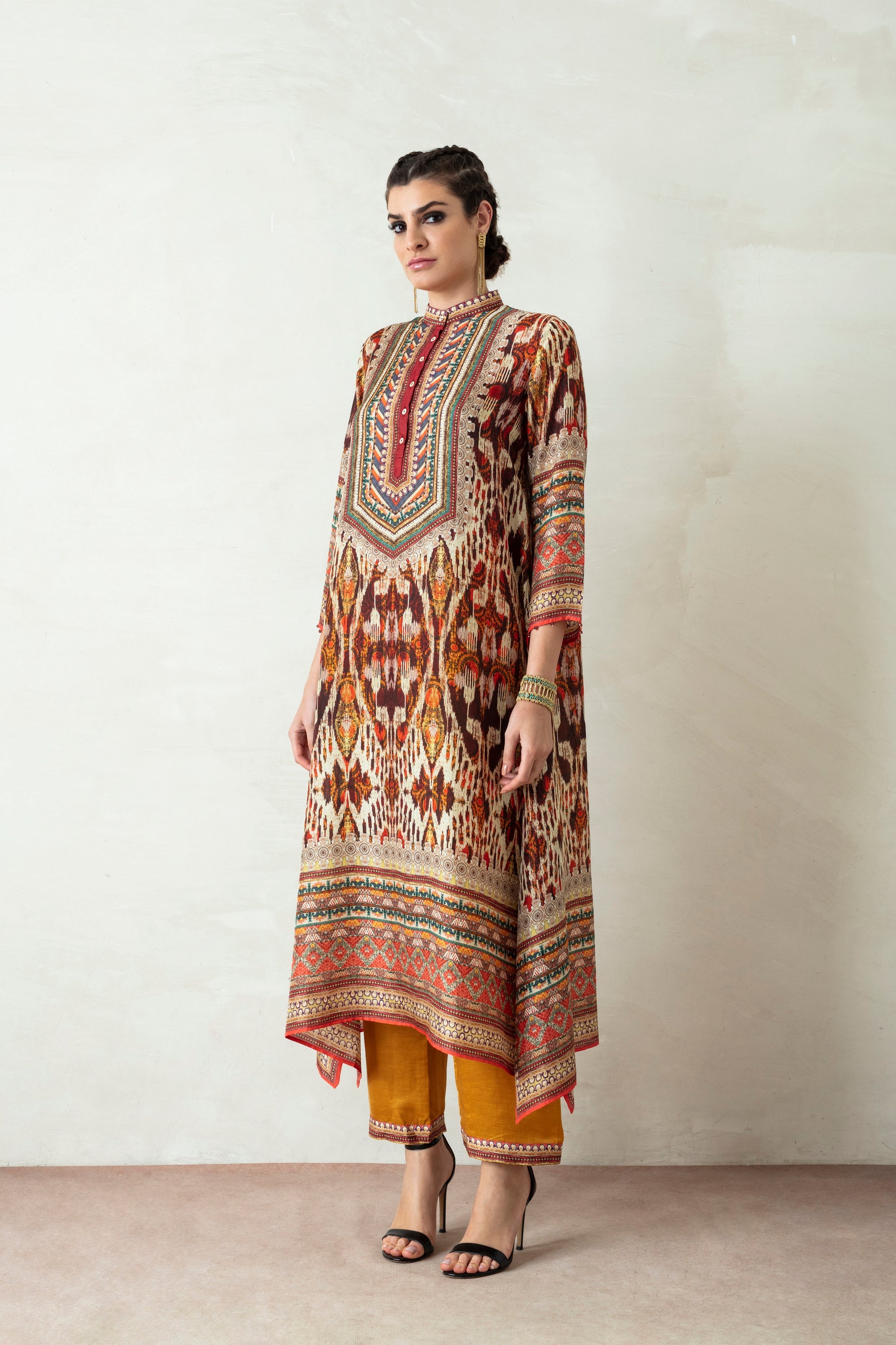 Uzbek : Zeynep - Beige/Brown